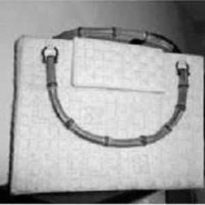 WHITE HANDMADE PURSE